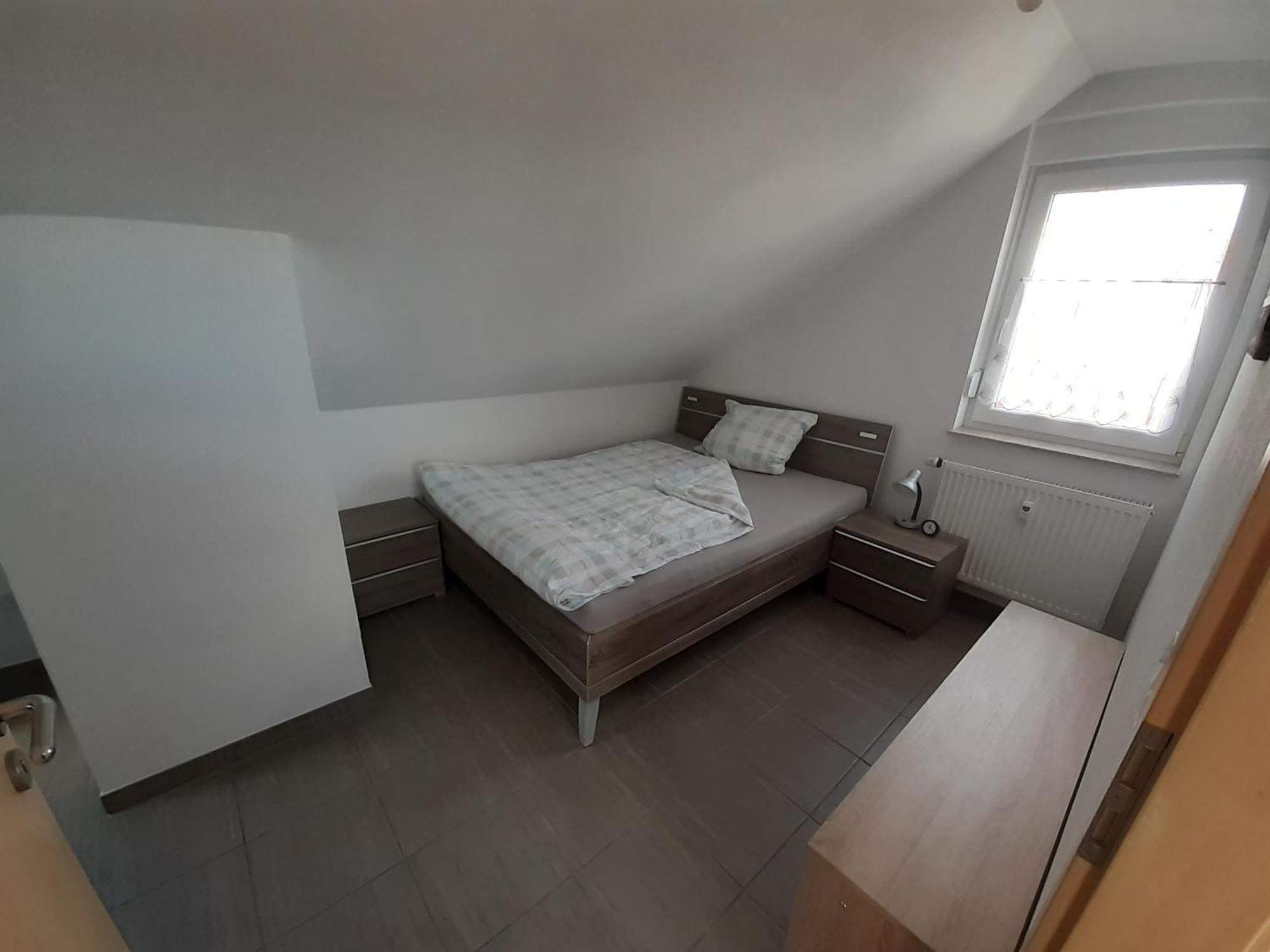 Fewo Steinhohle, Dg 45Qm, 1 Schlafzimmer & 1 Wohn-Esszimmer Mit Bett Sulzbach am Main 外观 照片